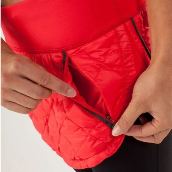 Lululemon Hot Cheeks Goose Down Wind & Water Resistant Quilted Mini Skirt Size 4 - Picture 4 of 16